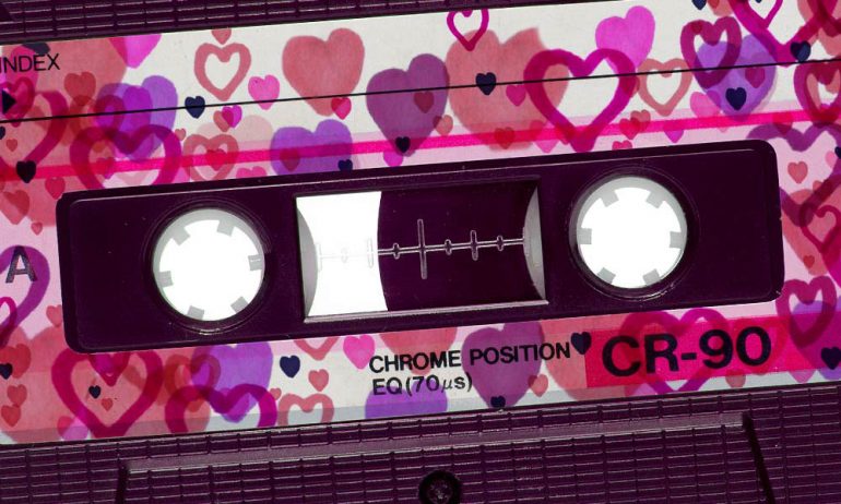 ミックステープの作り方：3つのルールと、3つの恋愛段階にぴったり合う選曲
