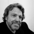 グレイトフル・デッドの作詞家、ジョン・ペリー・バーロウが70歳で死去