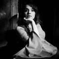 ノラ・ジョーンズ、新曲「It Was You」を急遽配信。先月配信曲はHBOキャンペーン曲に