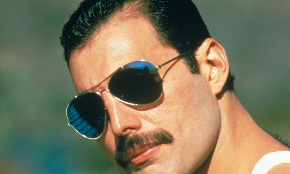 新たに8 000ワード追加されたフレディ マーキュリーの発言集 Freddie Mercury A Life In His Own Word 補訂版が9月5日に発売