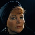 グラミー受賞ジャズ・シンガーで女優としても活躍したアニー・ロスが89歳で逝去。その半生を辿る