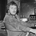 イギリス人音楽プロデューサーでエンジニアのマーティン・バーチが71歳で逝去。その半生を辿る
