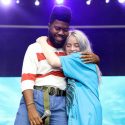 ビリー・アイリッシュ&カリードの「Lovely」のミュージック・ビデオが10億再生突破