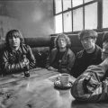 デビュー40周年、R.E.M.のピーター・バックが語る『New Adventures In Hi- Fi』と過去の名作