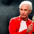 チャーリー・ワッツ追悼イベントでミック、キース、ロニーらが即興ライヴを披露