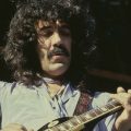 ナザレスの創設メンバーでギタリストのマニー・チャールトンが80歳で逝去。その功績を辿る