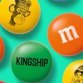 NFT音楽グループ“KINGSHIP”がM&M’sとコラボした限定コレクターズ・ボックスを発売