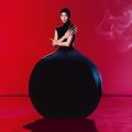 リナ・サワヤマ、最新アルバムが全英初登場3位を獲得、日本人アーティストとして史上最高記録に