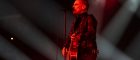 ブライアン・アダムス、25回目の武道館公演ライヴレポ：63歳とは思えない圧巻の歌唱力を見せた一夜