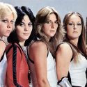 ハード・ロック/ヘヴィ・メタル界で先陣を切った9組の女性たち