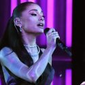 アリアナ・グランデのデビュー作『Yours Truly』10周年記念版が配信とアナログ盤で発売