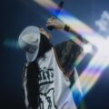 ビリー・アイリッシュ、2025年来日公演ライブレポ：360度のステージで魅せたことと語ったこと