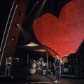 映画『キス・ザ・フューチャー』日本公開を記念してU2のサラエボ公演のセトリがプレイリストに