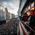 U2、故郷ダブリンでのサプライズ・ライヴ現地レポート：50周年と新作発売記念のイベント
